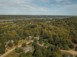 12 Raintree Dr, Melbourne, KY 41059