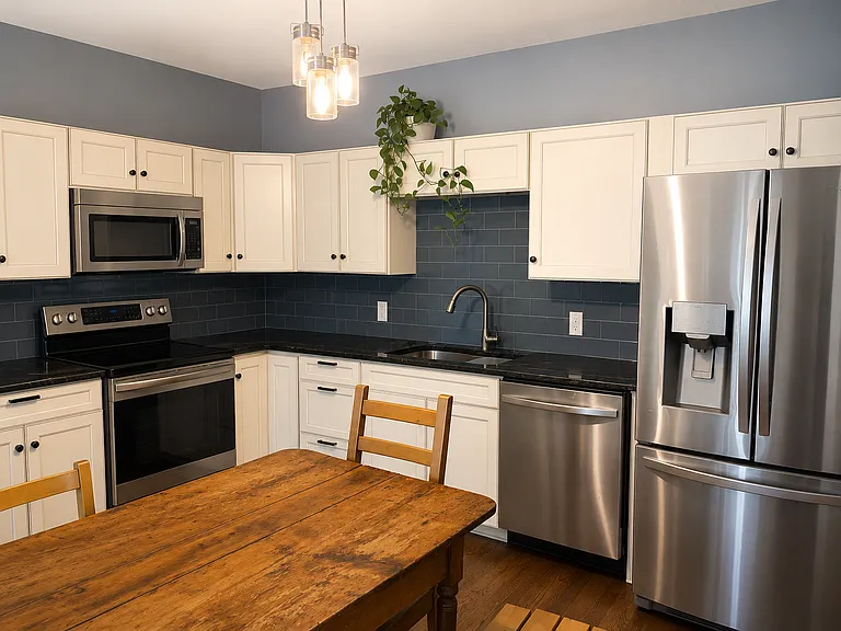 77 E Main St — Photo 6