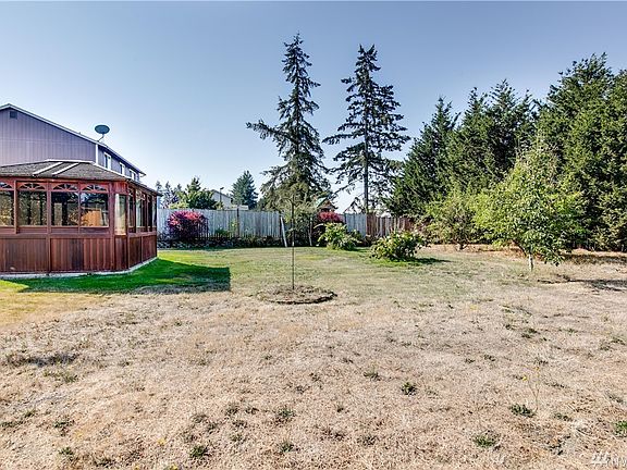 4th image of 21316 47th Ave E