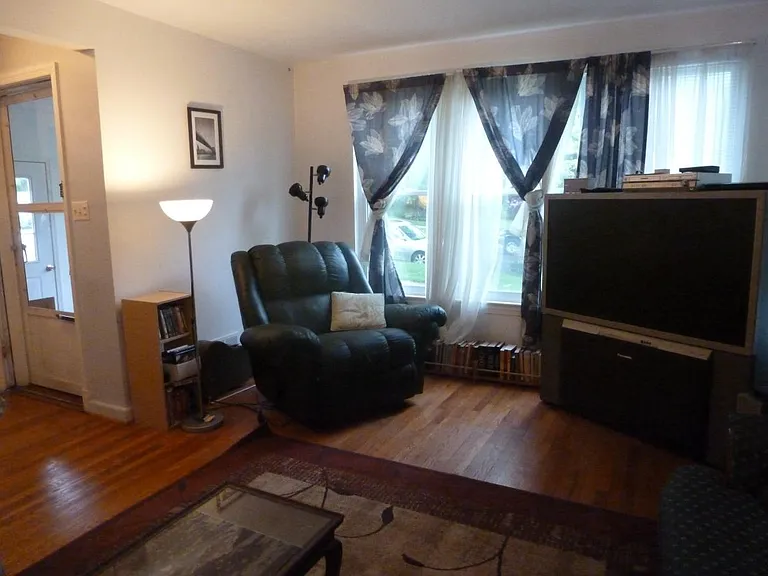 Osborn Dr — Photo 23
