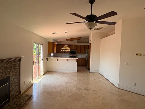 2235 Ventnor Ln Photo 1