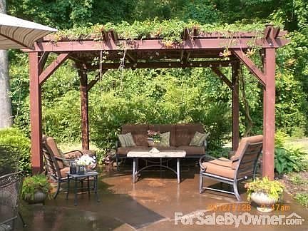 Master Bath Vanity
						:
						His and hers vanities