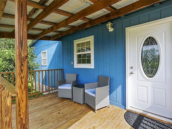 2nd image of 3855 Highway 306 #Des