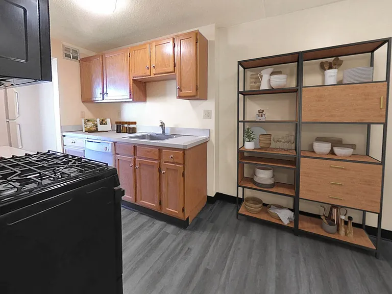 Pine Ridge Apartments — Photo 20