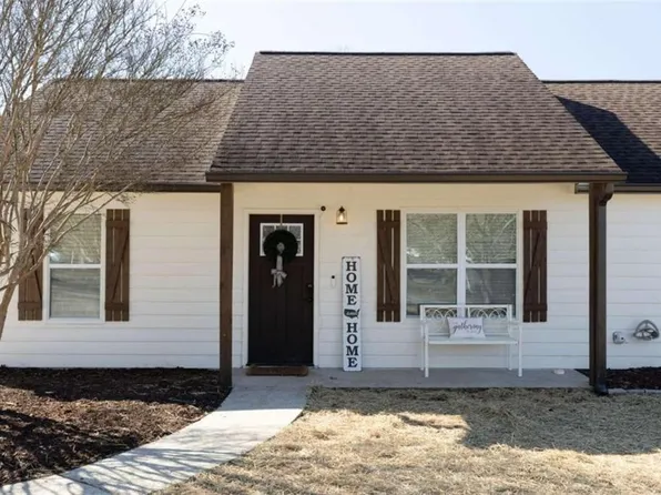 291 Linda Ln, Powder Springs, GA 30127