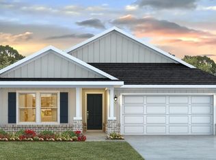 8048 Fir Tree Dr, Milton, FL 32583