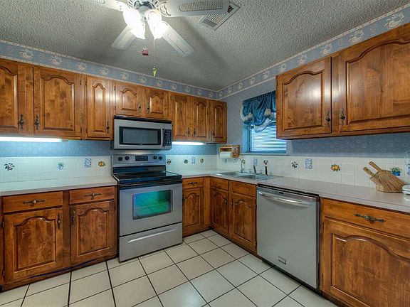 4th image of 4108 Mountain View Dr