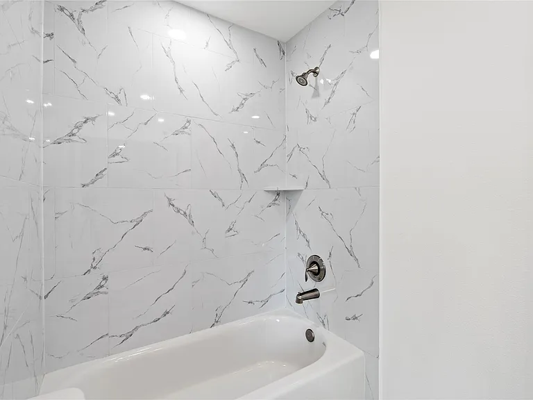 5023 Redstart St — Photo 31
