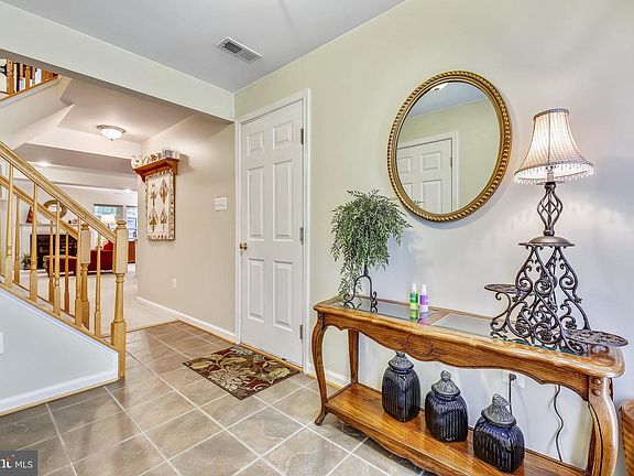 5th image of 13716 Palmetto Cir