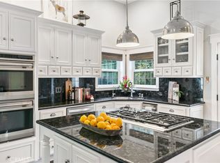 203 Grandview Rd, Lake Arrowhead, CA 92352