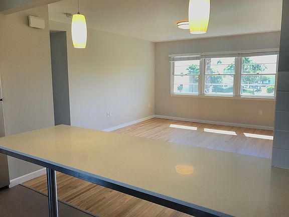 2nd image of 1749 Penmar Ave APT 2