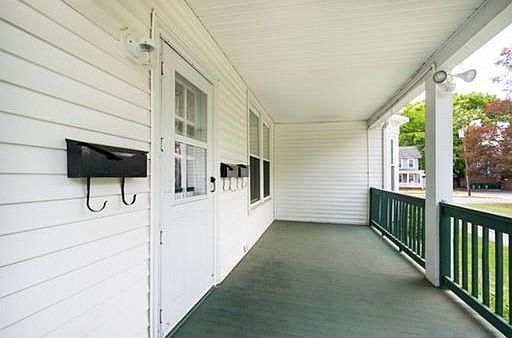 4th image of 56 Peck St