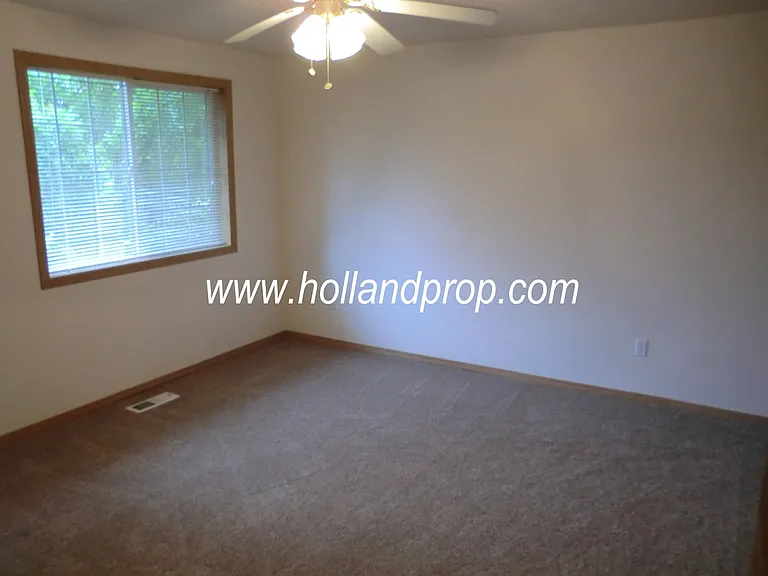 17229 SE Julie Pl — Photo 13