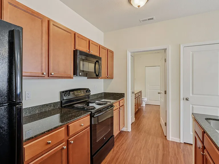 Burkart Crossing Apartments — Photo 24