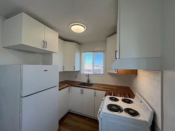 5th image of 3002 W Colorado Ave #3004
