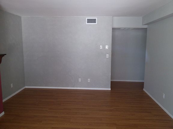 5th image of 3901 Leland St