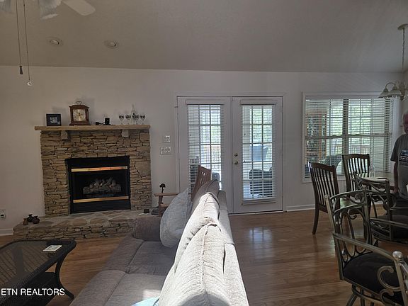2nd image of 106 Lafayette Point