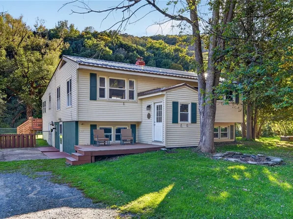 2240 State Route 392, Cortland, NY 13045