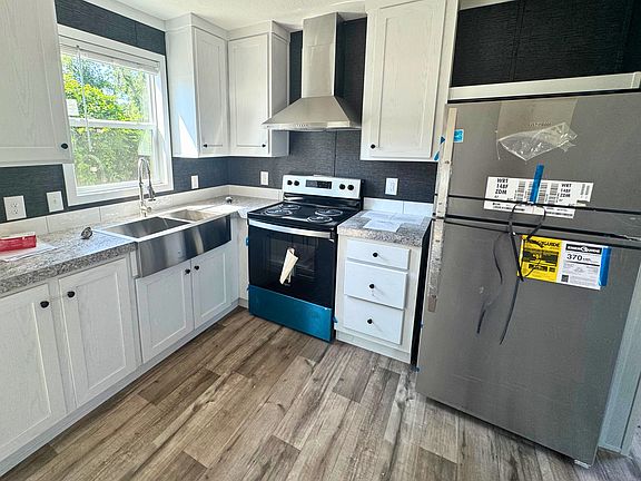5th image of 11611 Sir Lawrence Ct Lot 35