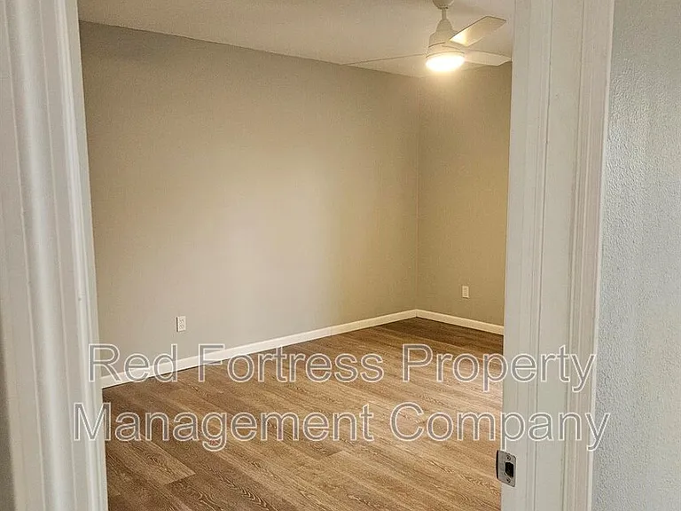 12501 McGregor Blvd #23 — Photo 2