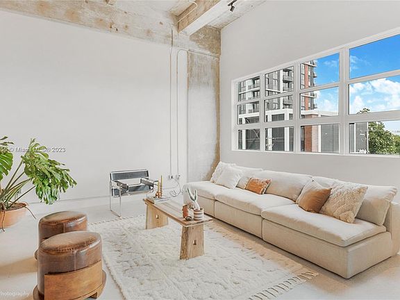 3rd image of 1749 NE Miami Ct APT 306