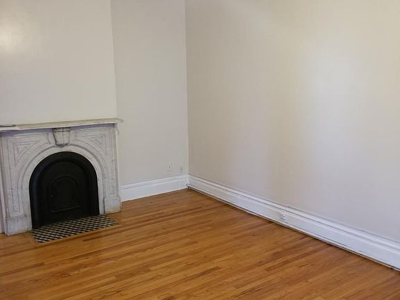 4th image of 71 William St #2