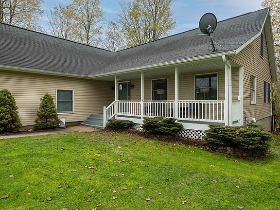 2nd image of 3055 White Tail Dr