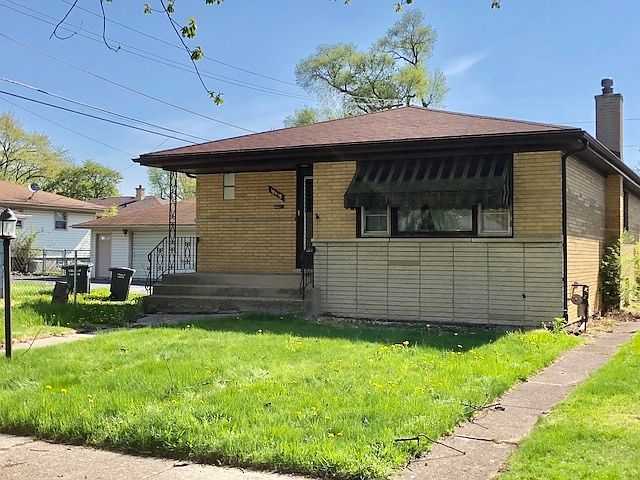 2nd image of 18615 William St