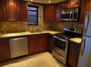 9440 SW 8th St APT 402, Boca Raton, FL 33428