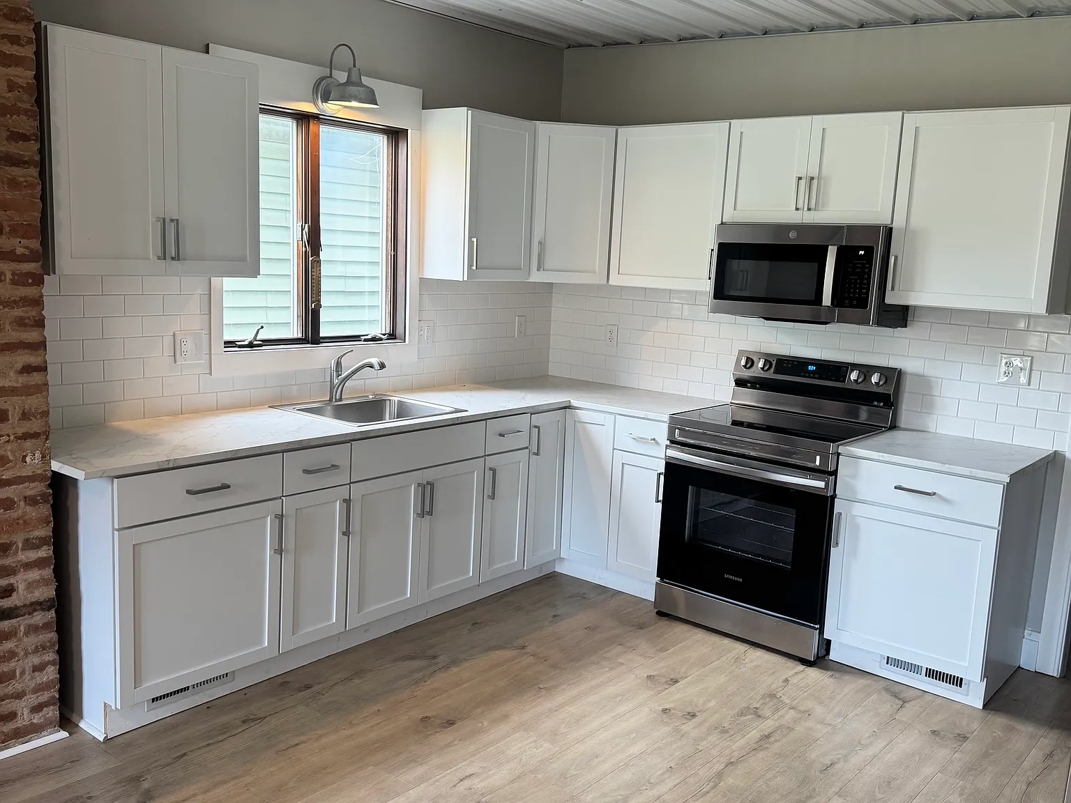 3 bed, 1384 sqft, $1,950 — Photo 4