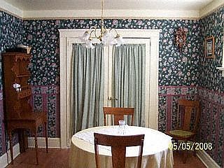 4th image of 336 E Goulson Ave