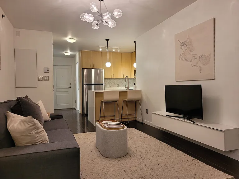 819 Hamilton St #314 — Photo 6