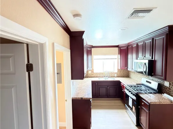 8018 Radford Ave, North Hollywood, CA 91605