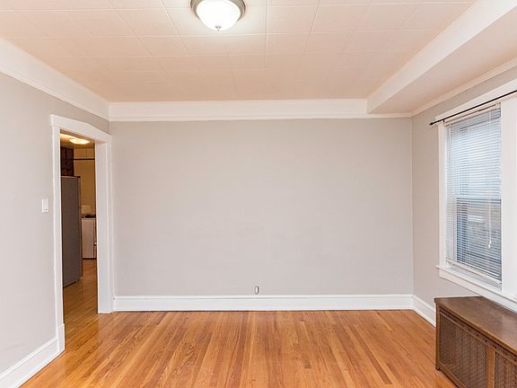 5th image of 5049 N Keeler Ave