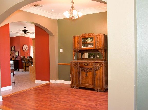 2nd image of 3206 Chalfonte Cres