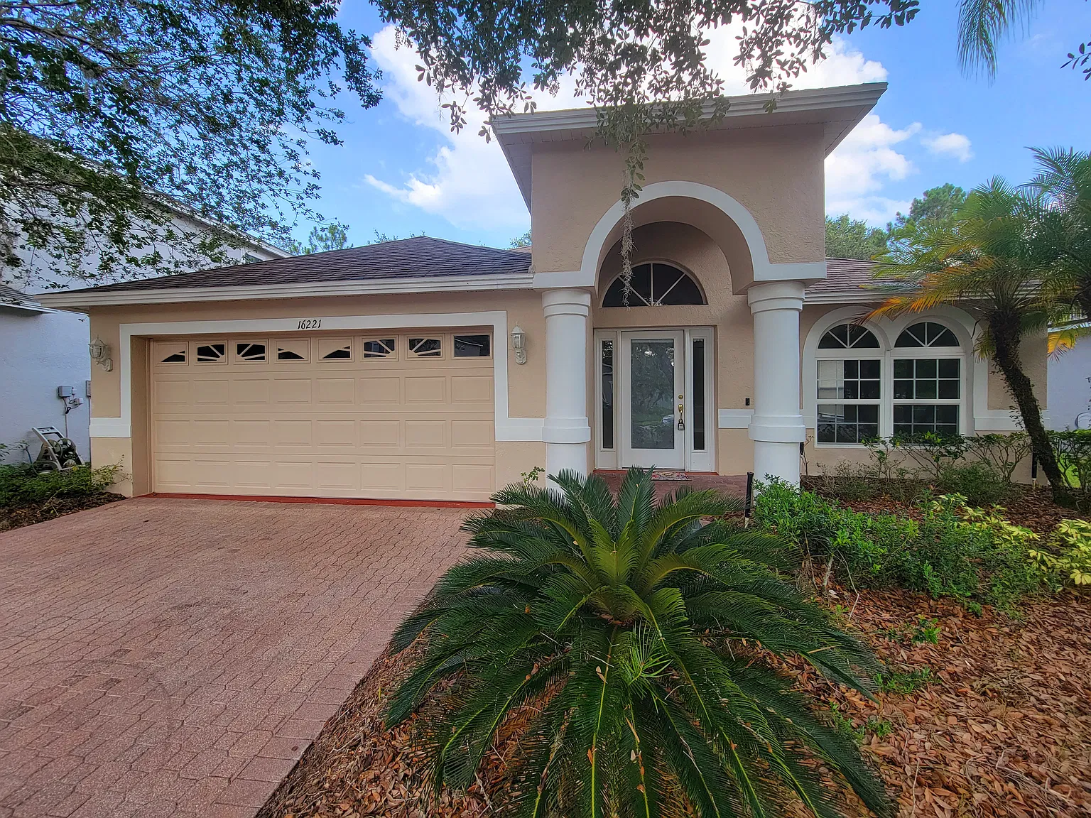 3/2 Beautiful Tampa Palms Home! — Photo 1