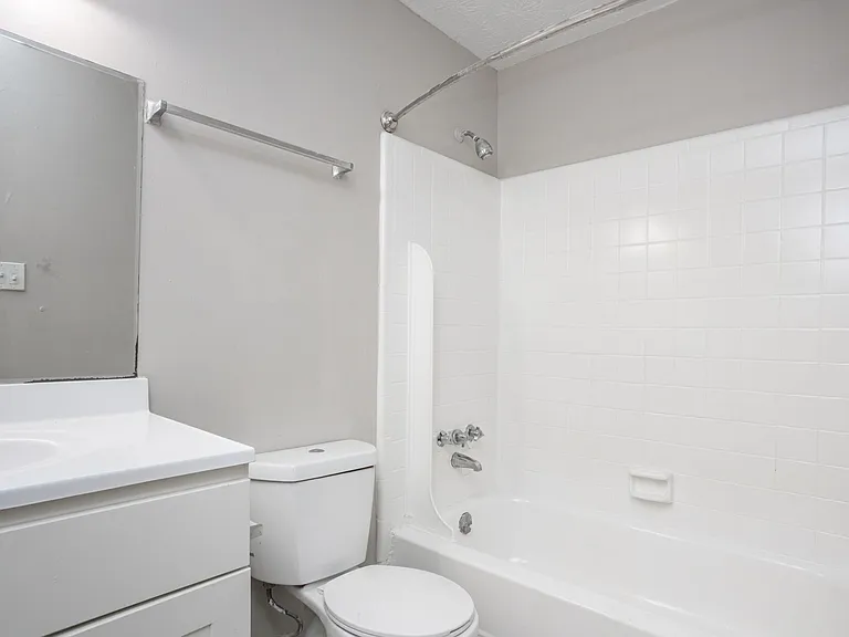 Avondale Townhomes — Photo 39