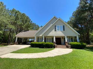 122 Crossland Rd, Sumrall, MS 39482