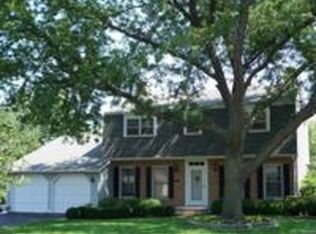 4504 Magnolia Dr, Rolling Meadows, IL 60008