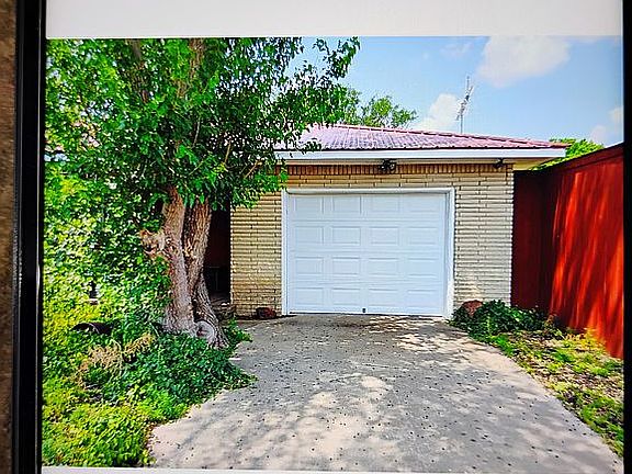 2nd image of 105 Frye Dr