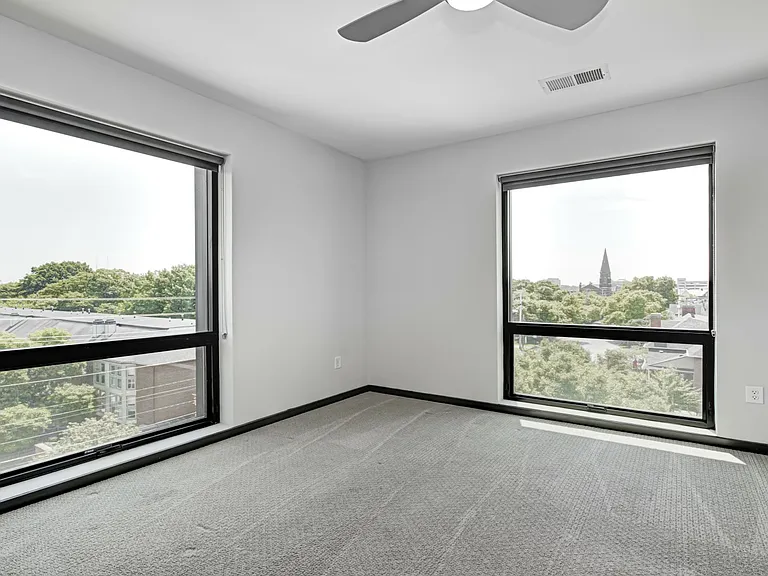 Block 20 — Photo 12