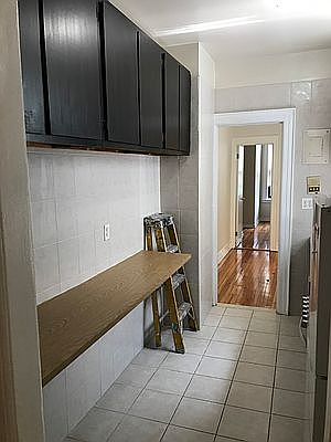 4th image of 3221 35th St APT 3