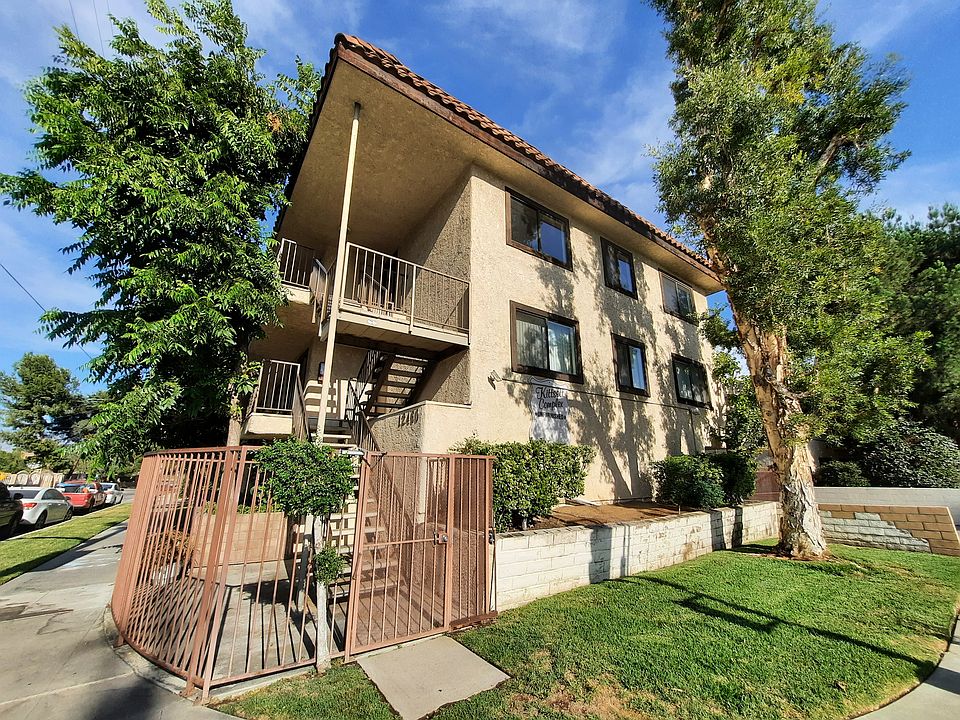 1st image of 12460 Kittridge St #2