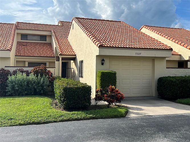1st image of 5327 Huntingwood Ct