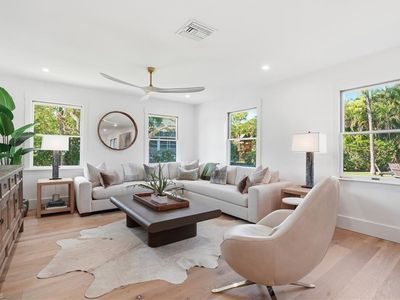 6260 Waxmyrtle WAY, Naples, FL, 34109