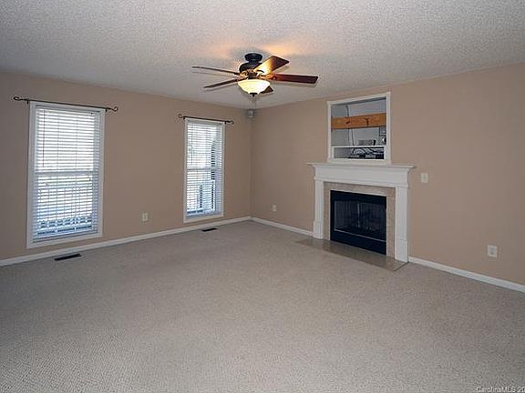 5th image of 808 Carole Summey Dr