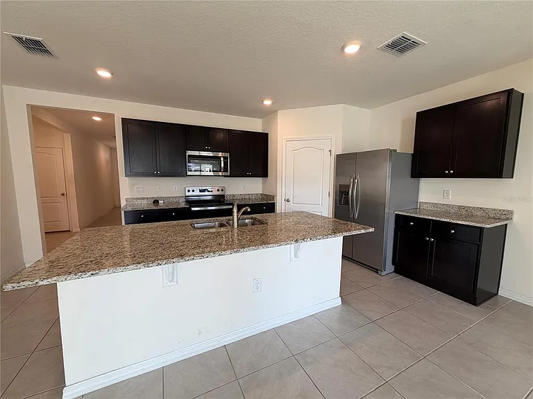 4657 Bernard Blvd — Photo 2