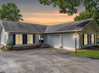 109 Trevilla Ave, Morgantown, WV 26508