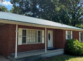 1225 Hornal Rd, White Bluff, TN 37187