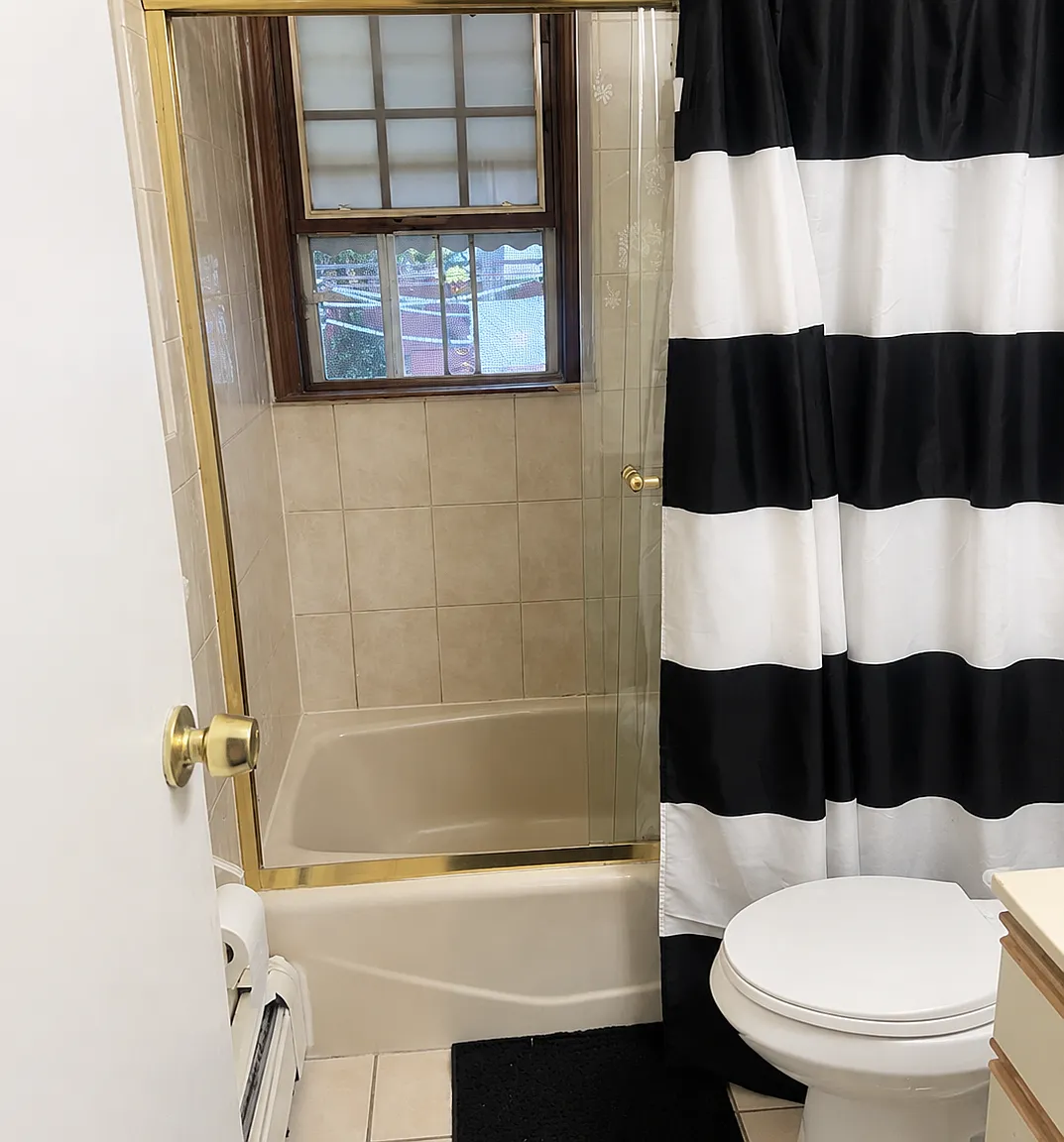 2 bed, 1260 sqft, $3,700 — Photo 3